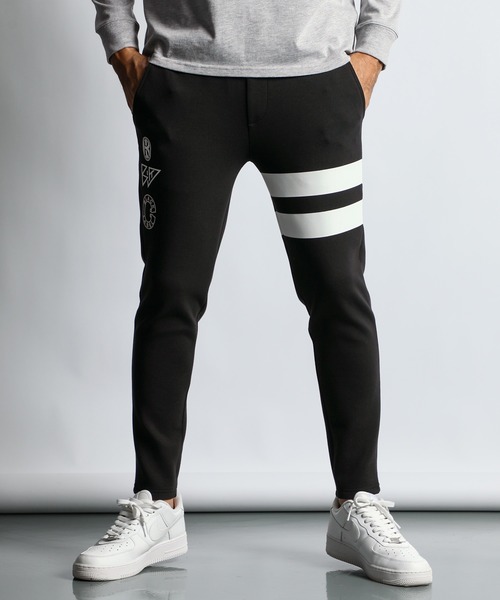 The DUFFER of ST.GEORGE（ザダファーオブセントジョージ）の「〔BLACK LABEL〕"SORONA" ATHLETIC SLIM PANTS：セットアップ ダンボールニット スリムパンツ（スウェットパンツ・メンズ・ブラック/ブラック系その他/グレイッシュベージュ・SMALL/MEDIUM/LARGE/X-LARGE）」の6枚目の写真