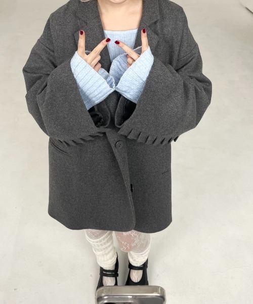 FRILL SLEEVE COAT/フリルスリーブコート（ステンカラーコート）｜hugi