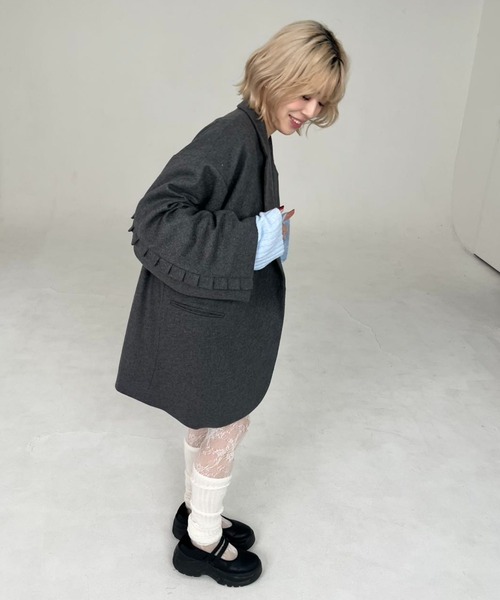 FRILL SLEEVE COAT/フリルスリーブコート（ステンカラーコート）｜hugi
