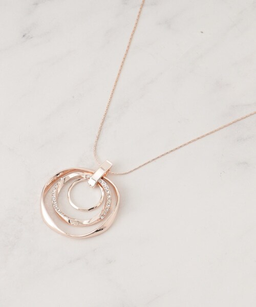 SHOO・LA・RUE(シューラルー)の「【カスタム】キラキラ月の輪ネックレス(ネックレス・レディース・ピンクゴールド/シルバー/ゴールド・00)」の2枚目の写真