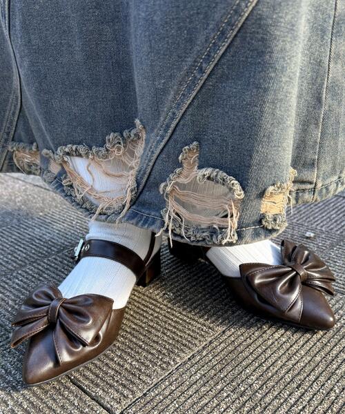 WEGO（ウィゴー）の「WEGO/【25年春夏新作】ダブルリボンポインテッドシューズ（パンプス・レディース・ブラウン/ブラック・MEDIUM/LARGE）」の13枚目の写真