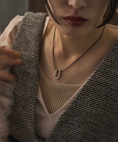 marjour(マージュール)の「U CODE NECKLACE(ネックレス・レディース・ゴールド/シルバー・FREE)」の1枚目の写真