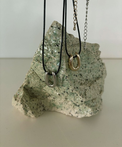marjour(マージュール)の「U CODE NECKLACE(ネックレス・レディース・ゴールド/シルバー・FREE)」の3枚目の写真