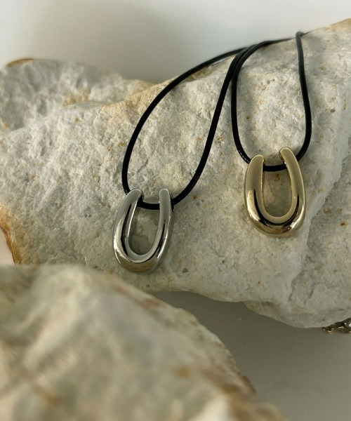marjour(マージュール)の「U CODE NECKLACE(ネックレス・レディース・ゴールド/シルバー・FREE)」の4枚目の写真