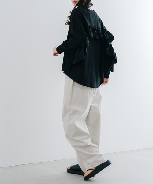 refinedworks（リファインドワークス）の「【refinedworks】 硫化染め した キャンパス生地 の カーブパンツ（その他パンツ・レディース・グレイッシュベージュ/ブルー・FREE）」の9枚目の写真