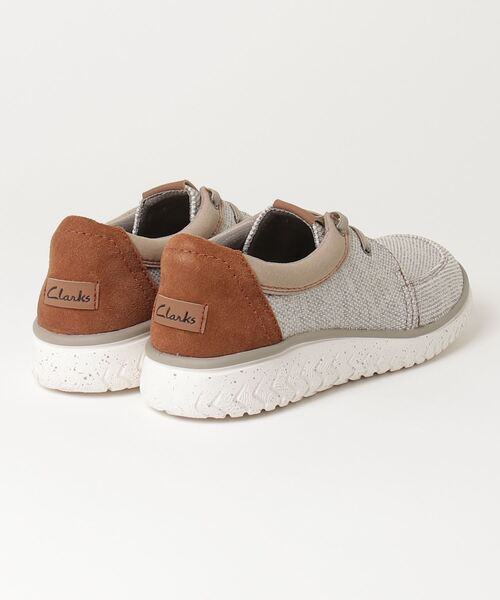 Clarks（クラークス）の「RelaxLite Lace / リラックスライトレース（サンドテキスタイル）（スニーカー・メンズ・サンドベージュ・UK10/UK7/UK8/UK9/UK6/UK6.5/UK7.5/UK8.5/UK9.5）」の2枚目の写真