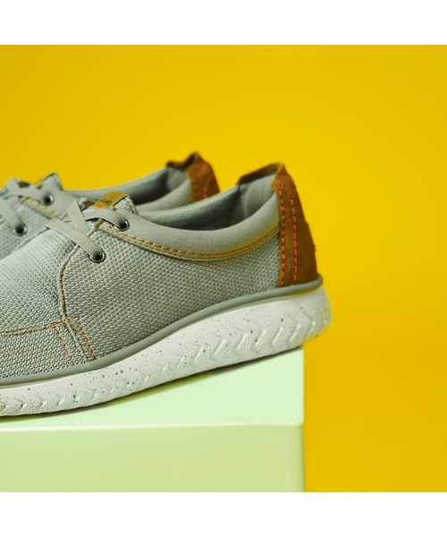 Clarks（クラークス）の「RelaxLite Lace / リラックスライトレース（サンドテキスタイル）（スニーカー・メンズ・サンドベージュ・UK10/UK7/UK8/UK9/UK6/UK6.5/UK7.5/UK8.5/UK9.5）」の4枚目の写真