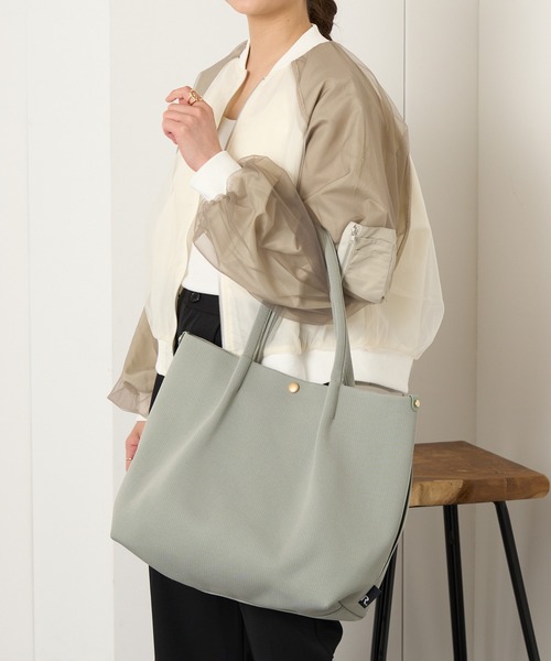 ROOTOTE(ルートート)の「【ROOTOTE】トートバッグ LT.ミディアム.ルフル-B ※(トートバッグ・レディース・ブラック/ベージュ/グレー/アイボリー・FREE)」の4枚目の写真