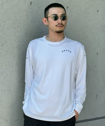 d.i.a - 新品タグ付き☆自由の女神トップス セール】カップ付きバック開き小花柄トップス（Tシャツ