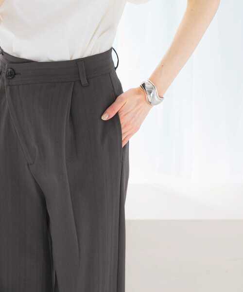 URBAN RESEARCH ROSSO WOMEN（アーバンリサーチ　ロッソ）の「ヘリンボーンラップストレートパンツ（その他パンツ・レディース・アイボリー/チャコールグレー・38/36）」の13枚目の写真
