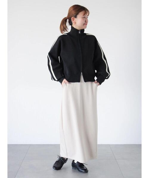 Lugnoncure（ルノンキュール）の「スタンドネックニットトラックジャケット（ニット/セーター・レディース・モカ/ブラック/オフホワイト・F）」の7枚目の写真