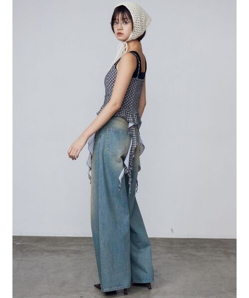 EMODA（エモダ）の「ヴィンテージシェードルーズジーンズ（デニムパンツ・レディース・ライトブルー/インディゴブルー・SMALL/MEDIUM）」の14枚目の写真