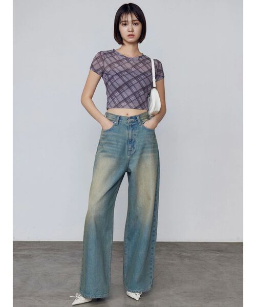 EMODA（エモダ）の「ヴィンテージシェードルーズジーンズ（デニムパンツ・レディース・ライトブルー/インディゴブルー・SMALL/MEDIUM）」の21枚目の写真