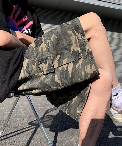 B'day（ビーデイ）の「【 B'day / ビーデー 】カモフラ柄 カーゴハーフパンツ（その他パンツ・メンズ・カモフラージュ・MEDIUM/LARGE/X-LARGE）」の4枚目の写真