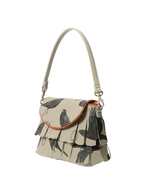 HIROKO HAYASHI(ヒロコハヤシ)の「MERLO(メルロ)ミニショルダーバッグ(ショルダーバッグ・レディース・ライトオレンジ系1・00)」の3枚目の写真