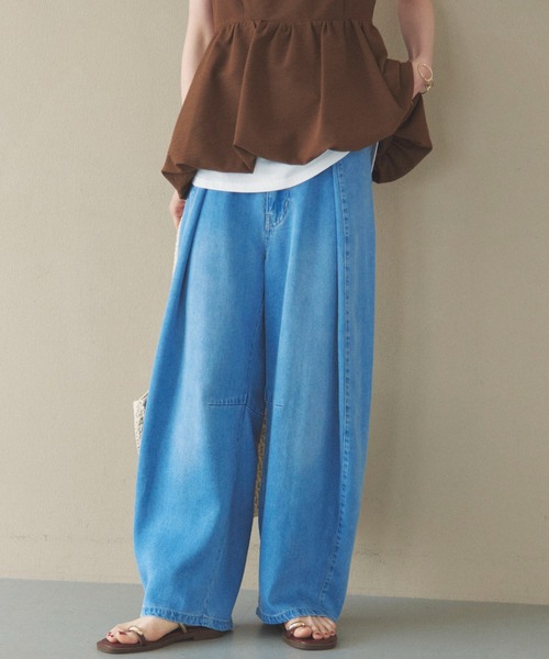 Doux archives（ドゥアルシーヴ）の「【やわらか】ソフトデニムワイドタックパンツ《追加予約》（デニムパンツ・レディース・サックスブルー/ブルー/チャコールグレー・S/M）」の12枚目の写真