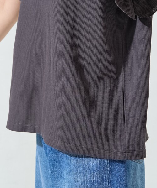 FREAK'S STORE（フリークスストア）の「限定展開　ワッフル フリル 袖トップス（Tシャツ/カットソー・レディース・ブラック/オリーブ/ナチュラル/ブルー/レッド・ﾌﾘ-）」の19枚目の写真