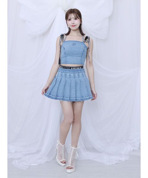 EATME(イートミー)の「【EATME×MARY QUANT】ウエストマークデニムプリーツスカート(セットアップ可能)(デニムスカート・レディース・ライトブルー/ブラック・MEDIUM/SMALL)」の3枚目の写真
