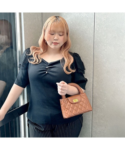 GOLDJAPAN（ゴールドジャパン）の「肩フリルシャーリングハートネックトップス【大きいサイズ対応】（Tシャツ/カットソー・レディース・ブラック/ラベンダー・LL/3L/4L/5L）」の7枚目の写真