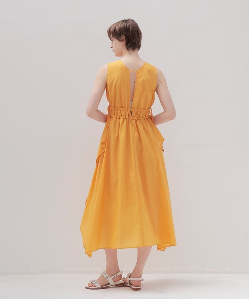 DRESSLAVE(ドレスレイブ)の「shirring irregular hem dress(シャーリングイレギュラーヘムワンピース)(ワンピース・レディース・オレンジ/ブラック・38)」の5枚目の写真