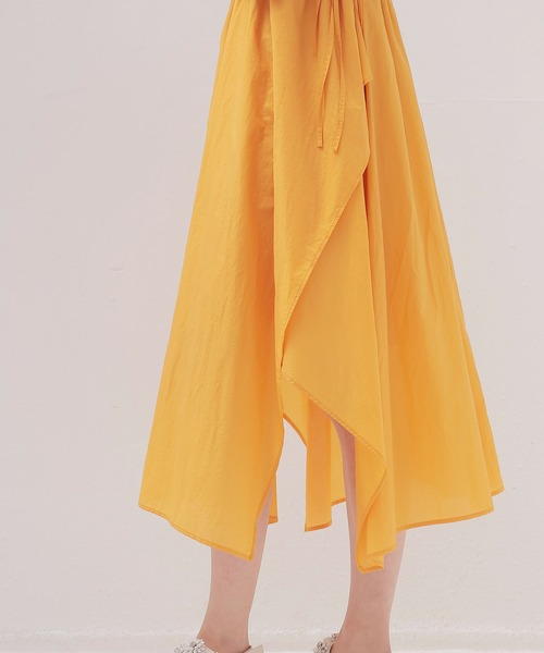 DRESSLAVE(ドレスレイブ)の「shirring irregular hem dress(シャーリングイレギュラーヘムワンピース)(ワンピース・レディース・オレンジ/ブラック・38)」の10枚目の写真