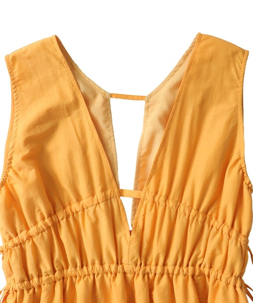 DRESSLAVE(ドレスレイブ)の「shirring irregular hem dress(シャーリングイレギュラーヘムワンピース)(ワンピース・レディース・オレンジ/ブラック・38)」の11枚目の写真