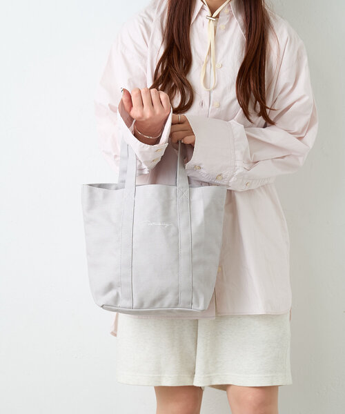 Actually（アクチュアリー）の「Actually キャンバストートバッグ（トートバッグ・レディース・ブラック/ホワイト系その他2/ライトグレー/ホワイト系その他・0）」の10枚目の写真