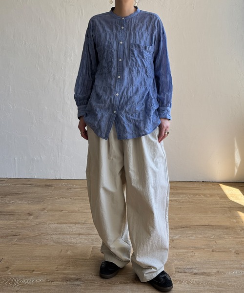 LBC（エルビーシー）の「バックシャーリングロングシャツ（シャツ/ブラウス・レディース・ホワイト/イエロー/ブルー/その他31・M）」の16枚目の写真