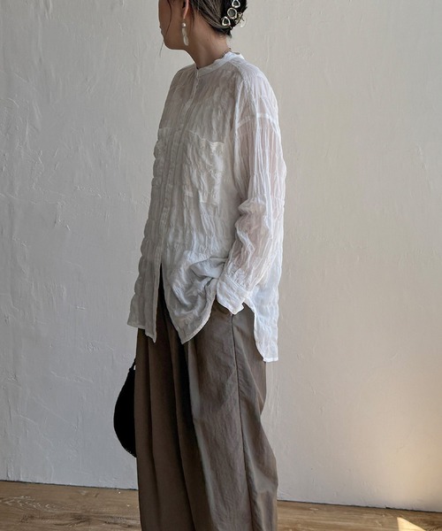 LBC（エルビーシー）の「バックシャーリングロングシャツ（シャツ/ブラウス・レディース・ホワイト/イエロー/ブルー/その他31・M）」の8枚目の写真