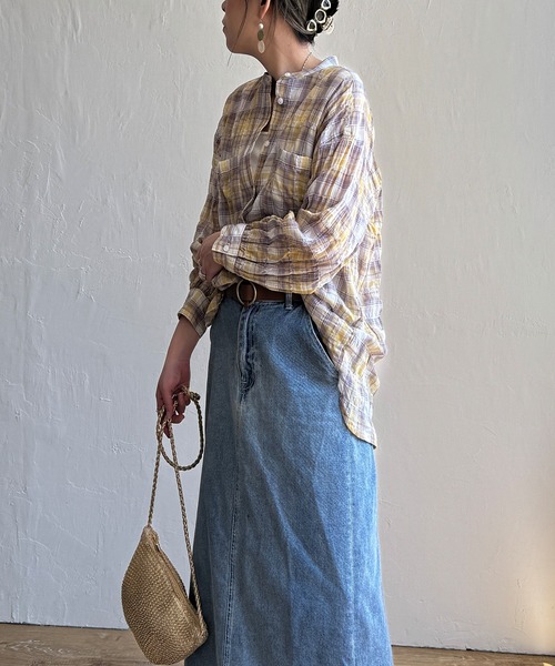 LBC（エルビーシー）の「バックシャーリングロングシャツ（シャツ/ブラウス・レディース・ホワイト/イエロー/ブルー/その他31・M）」の13枚目の写真