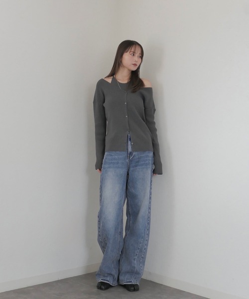 Reurie'（レウリィ）の「【2点セット】オリジナルレイヤードアンサンブルトップス / 長袖 カーディガン アメスリ ノースリーブ 重ね着 シンプル カジュアル モード（アンサンブル・レディース・チャコールグレー/ベージュ・FREE）」の6枚目の写真