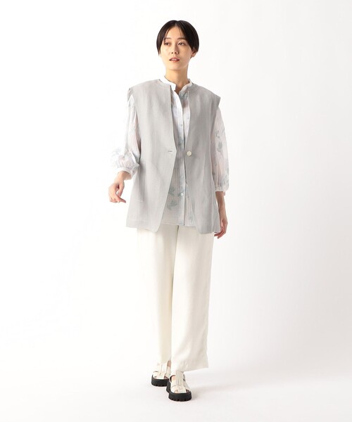 Gabardine K.T（ギャバジンケーティー）の「紙ビエラ 背中ふんわりジレ（ベスト・レディース・ホワイト・9号）」の22枚目の写真