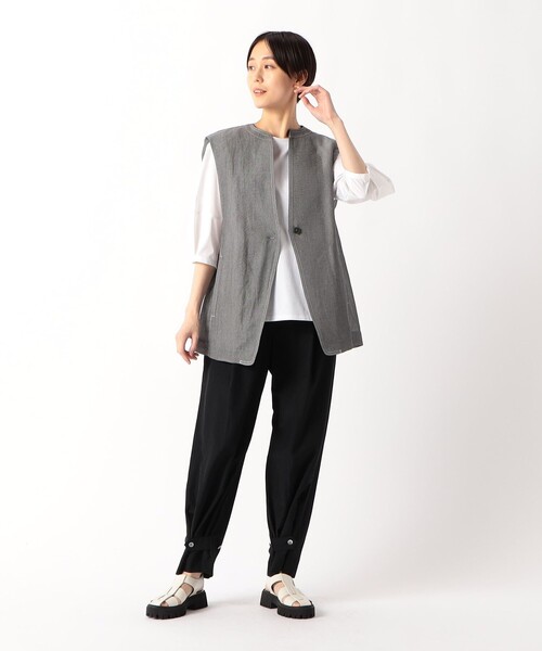 Gabardine K.T（ギャバジンケーティー）の「紙ビエラ 背中ふんわりジレ（ベスト・レディース・ホワイト・9号）」の16枚目の写真