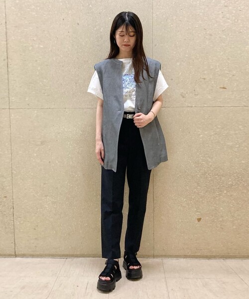 Gabardine K.T（ギャバジンケーティー）の「紙ビエラ 背中ふんわりジレ（ベスト・レディース・ホワイト・9号）」の6枚目の写真