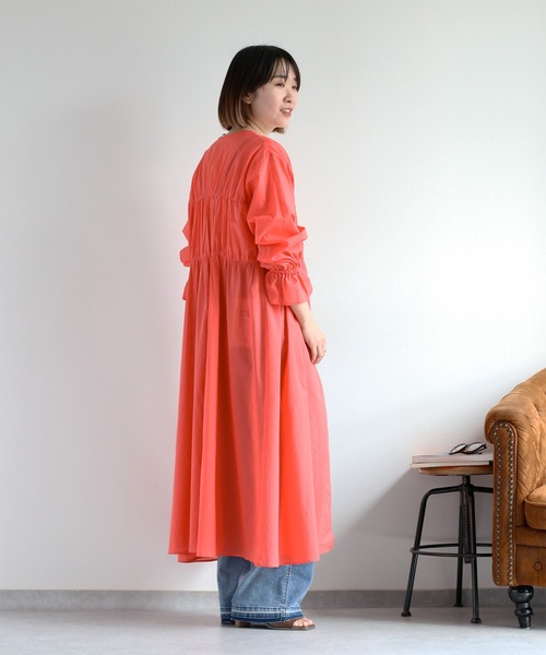 cepo（セポ）の「〈接触冷感 / UVカット〉ICE デニム ワークサスペンダーパンツ（デニムパンツ・レディース・ブルー系2/ブルー系3・S/M/L）」の6枚目の写真