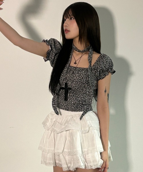 .KOM(ドットコム)の「A'GEM/9 × .kom 『.KOM/ドットケーオーエム』レオパードトップス(その他トップス・レディース・チャコールグレー・FREE)」の2枚目の写真