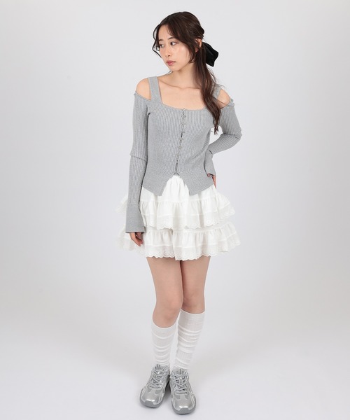 SUWDEE(スーディー)の「strap offshoulder rib knit pullover(Tシャツ/カットソー・レディース・グレー/ブラック・FREE)」の9枚目の写真