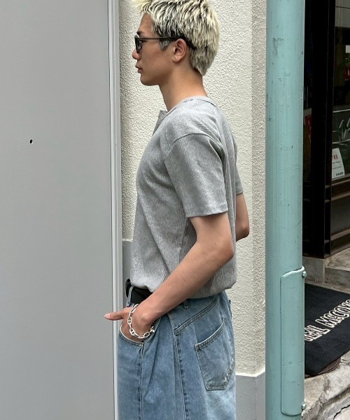 Chikashitsu +（チカシツプラス）の「【Chikashitsu +】henry neck half sleeve tee / 【チカシツプラス】ヘンリーネック半袖Tシャツ（Tシャツ/カットソー・メンズ・ホワイト/ブラック/グレー/グレー系その他・L/XL）」の10枚目の写真