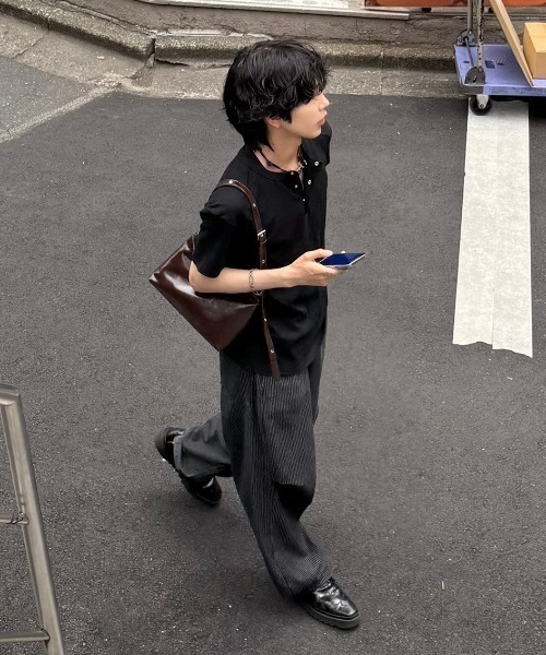 Chikashitsu +（チカシツプラス）の「【Chikashitsu +】henry neck half sleeve tee / 【チカシツプラス】ヘンリーネック半袖Tシャツ（Tシャツ/カットソー・メンズ・ホワイト/ブラック/グレー/グレー系その他・L/XL）」の16枚目の写真