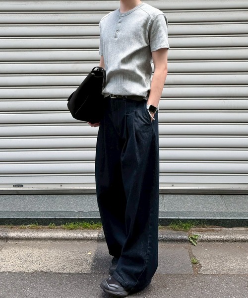 Chikashitsu +(チカシツプラス)の「【Chikashitsu +】henley neck half sleeve tee / 【チカシツプラス】ヘンリーネック半袖Tシャツ<着用動画あり>(Tシャツ/カットソー・メンズ・ホワイト/ブラック/グレー/グレー系その他・L/XL)」の20枚目の写真