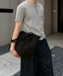Chikashitsu +（チカシツプラス）の「【Chikashitsu +】henley neck half sleeve tee   【チカシツプラス】ヘンリーネック半袖Tシャツ<着用動画あり>（Tシャツ/カットソー）」