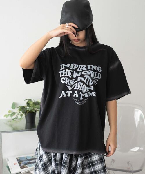 WEGO(ウィゴー)の「WEGO/スプレーグラフィックBIGT(Tシャツ/カットソー・レディース・ブラック/ホワイト・FREE)」の2枚目の写真