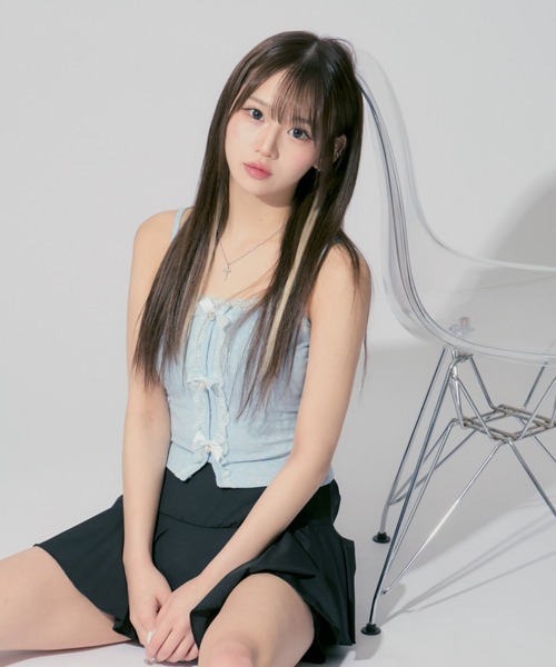 JilLA(ジルア)の「Flower Ribbon Camisole / フラワーリボンキャミソール 小花柄(キャミソール・レディース・アイボリー/ブルー・FREE)」の5枚目の写真