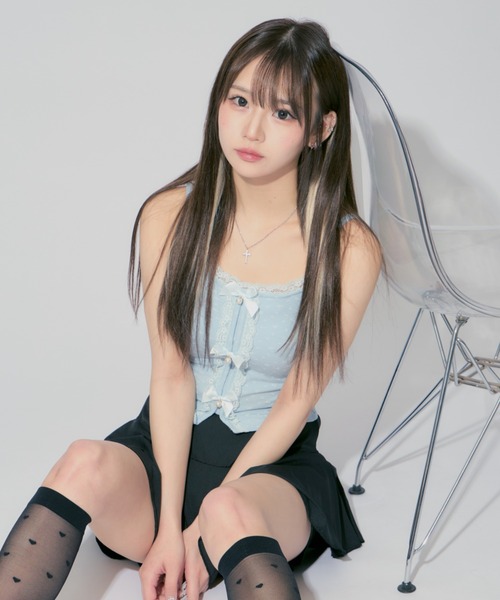 JilLA(ジルア)の「Flower Ribbon Camisole / フラワーリボンキャミソール 小花柄(キャミソール・レディース・アイボリー/ブルー・FREE)」の7枚目の写真
