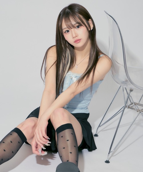 JilLA(ジルア)の「Flower Ribbon Camisole / フラワーリボンキャミソール 小花柄(キャミソール・レディース・アイボリー/ブルー・FREE)」の8枚目の写真