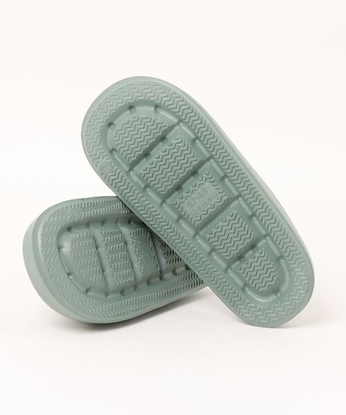 and it_（アンドイット）の「マシュマロシングルバンドサンダル（サンダル・レディース・アイボリー/ブラック/グレイッシュベージュ/グリーン・M/L）」の6枚目の写真