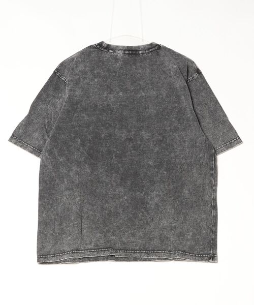 JOHN'S CLOSET(ジョンズクローゼット)の「【13】グランジ加工 フロント刺繍 半袖Tシャツ(Tシャツ/カットソー・メンズ・ホワイト系1/ブラック系1/ブラック系2/ホワイト系2・MEDIUM/LARGE)」の9枚目の写真