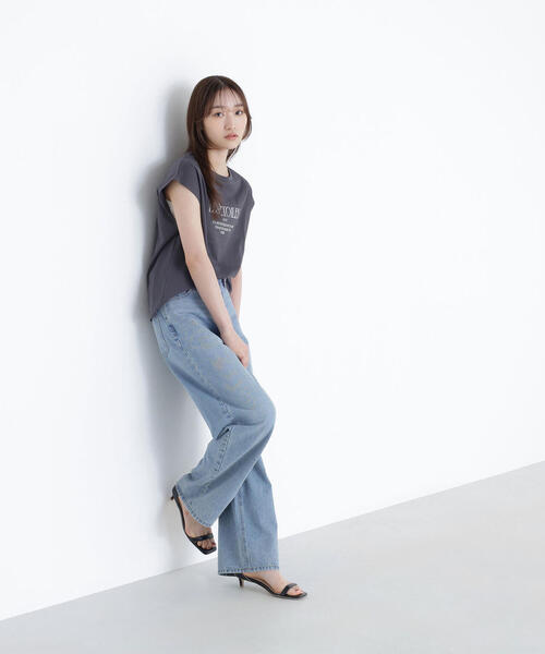 NATURAL BEAUTY BASIC(ナチュラルビューティーベーシック)の「◇フレンチスリーブロゴTシャツ(Tシャツ/カットソー・レディース・ラベンダー/チャコールグレー/オフホワイト・FREE)」の5枚目の写真