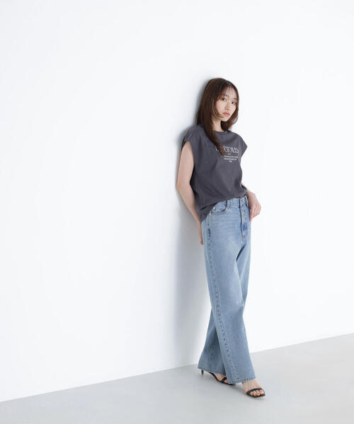 NATURAL BEAUTY BASIC(ナチュラルビューティーベーシック)の「◇フレンチスリーブロゴTシャツ(Tシャツ/カットソー・レディース・ラベンダー/チャコールグレー/オフホワイト・FREE)」の7枚目の写真