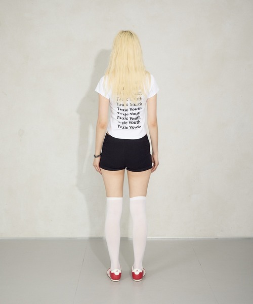 FTW（エフティダブリュー）の「BACK PRINT HENRY TOP（Tシャツ/カットソー・レディース・マスタード/ブラック/オフホワイト・SMALL/MEDIUM）」の16枚目の写真